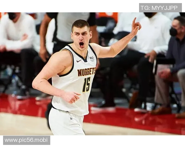 约基奇尴尬准四双,东契奇27+11+7詹皇再造NBA神迹,掘金复仇湖人_新闻